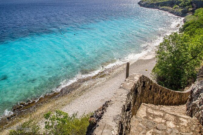 Small-Group Guided North & South Tour of Bonaire with Pick Up - FAQ