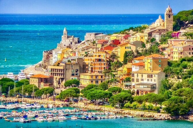 Small Group Gulf of Poets Boat Tour from La Spezia - The Experience on Board: Comfort, Food, and Cocktails