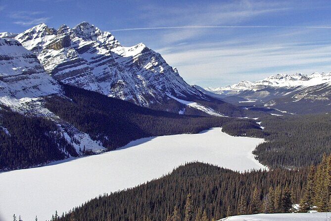 Small group: Lake Louise Emerald Lake Peyto Lake Johnston Canyon - Authentic Perspectives and Realistic Expectations