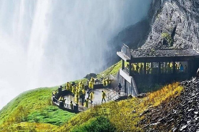Small Group Niagara Falls Day Tour from Toronto with Boat cruise - Authentic Local Flavors
