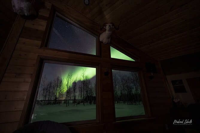Small Group Northern Lights Lodge Tours From Fairbanks Solo Traveler - Inclusions and Amenities