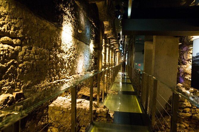 Small-group Rynek Underground Museum Guided Tour in Krakow - Meeting Point and Logistics
