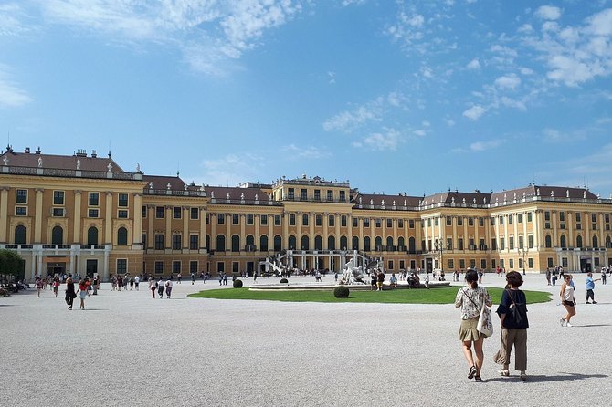 Small-Group Schönbrunn Palace Half-Day Tour With a Historian Guide - Exploring the Extravagant Rooms