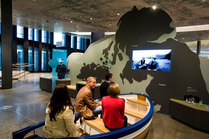 (Small Group) Shore Tour from Belfast: Giant's Causeway and Belfast Day Trip - Scenic Drive and Belfast Panorama