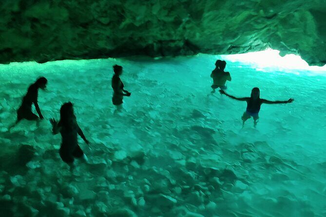 Small Group Speedboat Adventure Trip to Grama Bay - FAQ