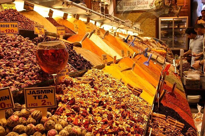 Small Group: Spice Bazaar&Cruising on Bosphorus - What’s Included and What to Expect