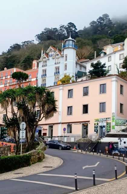 Small Group to Sintra Cabo Roca and Cascais - Hotel Pickup - Guincho Beach Passage