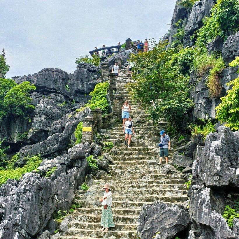 Small Group Tour Bai Dinh, Trang An, Mua Cave From Ninh Binh - Scenic Lunch Experience