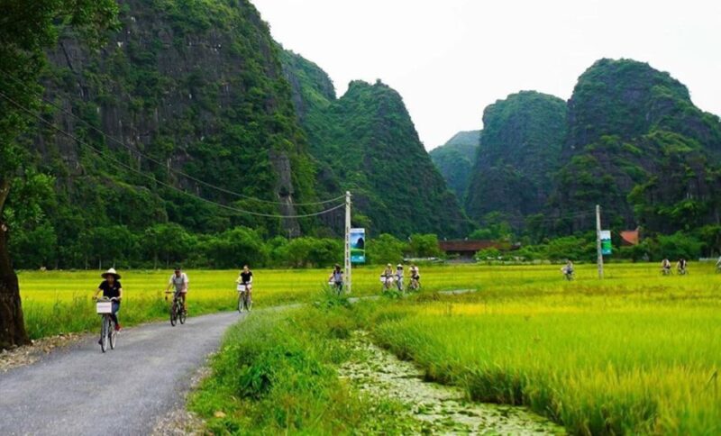 Small Group Tour Hoa Lu Trang An Mua Cave, Buffet. Boat - Travel and Pickup Information