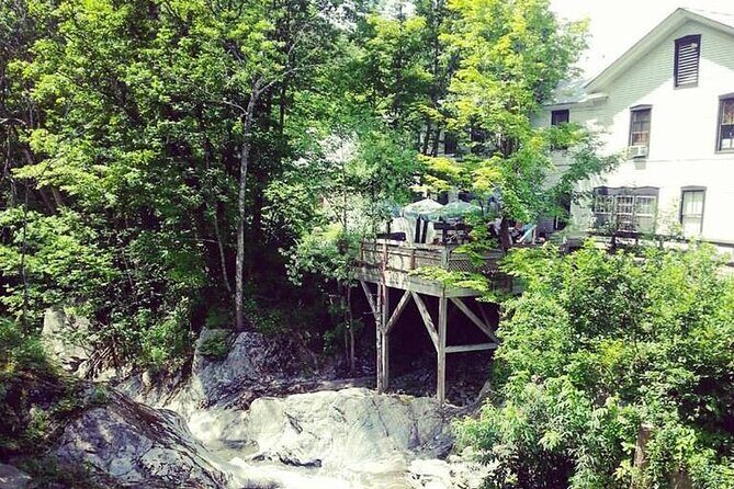 Small Group Tour in Montpelier & Mad River Valley, Vermont - The Authentic Vermont Experience