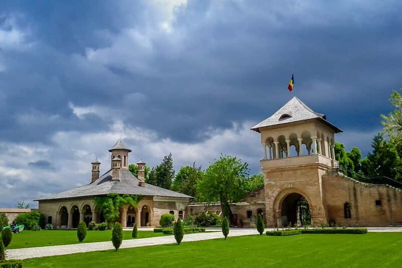 Small Group Tour to Mogosoaia Palace & Snagov Monastery - What Past Travelers Say