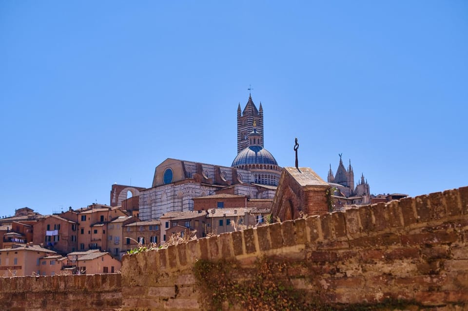 Small Group Tour to Siena & San Gimignano with Chianti Wine - The Sum Up
