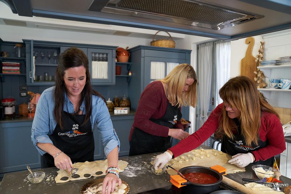 Small Group Vesuvius Cooking Class With Wine Tasting - Key Points