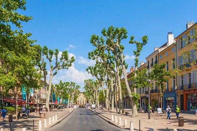 Small Versailles of Provence & Calissons tasting. Marseille port - Transportation and Timing: Comfort and Convenience