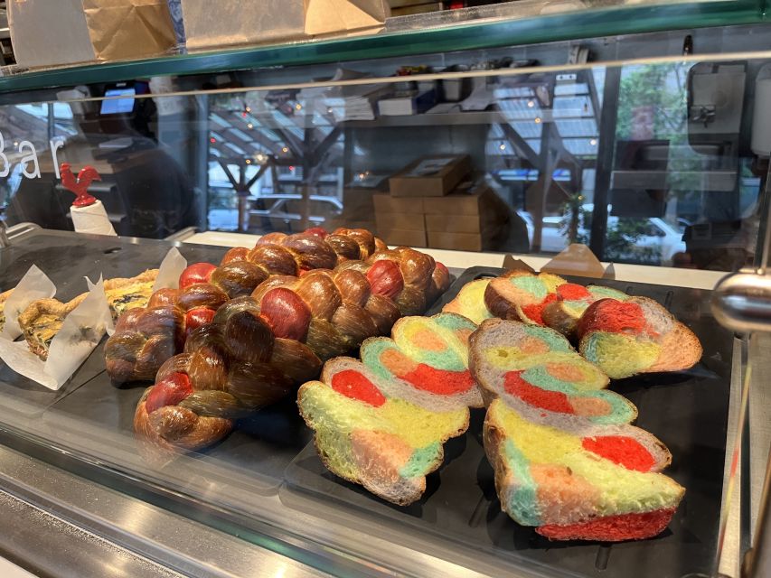 Snack Safari in Pike Place Market - Guided Food Tastings