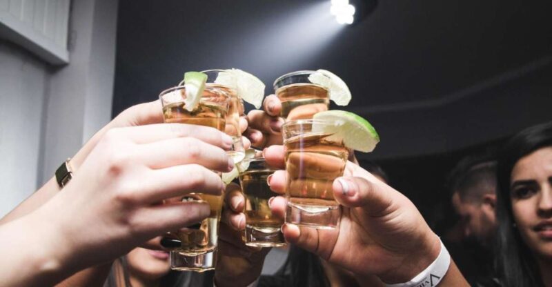 Snaps, Bars and Nightlife Tour in Copenhagen Nyhavn - Tasting Options