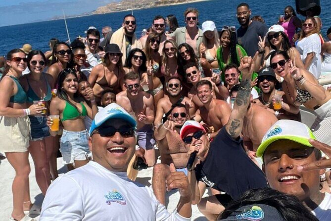 Snorkel Fun with Lunch in Cabo Explore Eat and Enjoy - The Group Size and Atmosphere