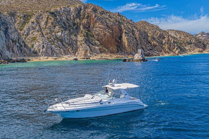 Snorkel or Sunset in La Paz aboard a 42 feet Yacht - An Overview of the Experience
