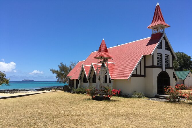 Snorkeling With Giant Turtles, the Red Church, Pamplemousses Garden & Port Louis - Highlights: Snorkeling With Turtles