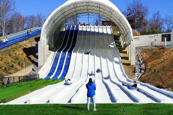 Snow Tubing at Smoky Mountain Snowpark with 3 Ride Add on - What the Reviews Say