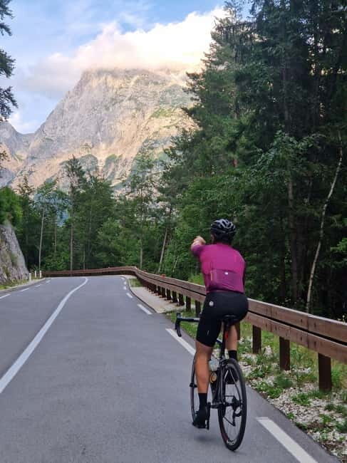 Soa valley: Guided Cycling Tour with Snacks and Support - The Sum Up