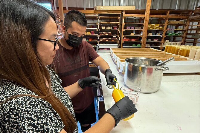 Soap Making Classes with Bubble Shack Hawaii - Wrapping Up & Taking Your Creation Home