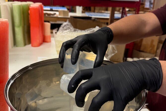 Soap Making Classes with Bubble Shack Hawaii - Authenticity and Unique Aspects