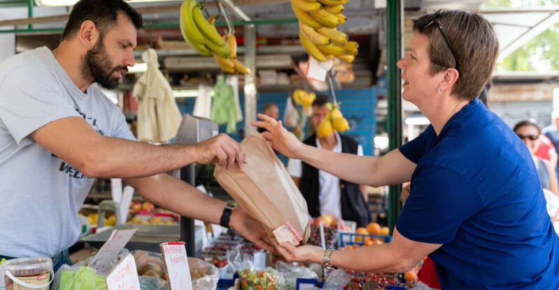 Soave: Market Tour and Meal at a Locals Home - Market Tour Highlights