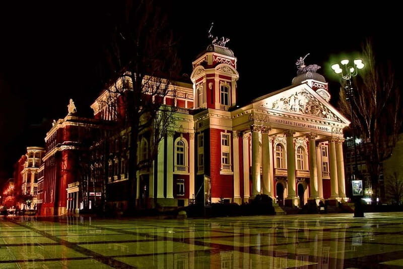 Sofia by Night: Panoramic City Tour and Folklore Dinner - The Heart of the Experience: Bulgarian Cuisine and Folklore
