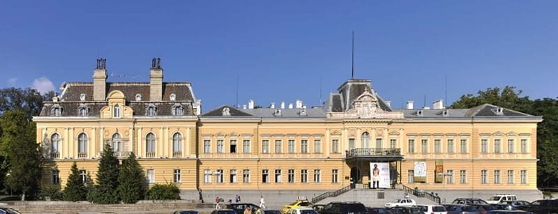 Sofia by Night: Panoramic City Tour and Folklore Dinner - Practical Details and Value
