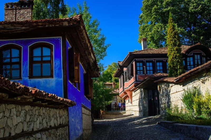 Sofia: Paragliding Adventure with visit of Koprivshtitsa - Sofia: Paragliding Adventure with Visit of Koprivshtitsa