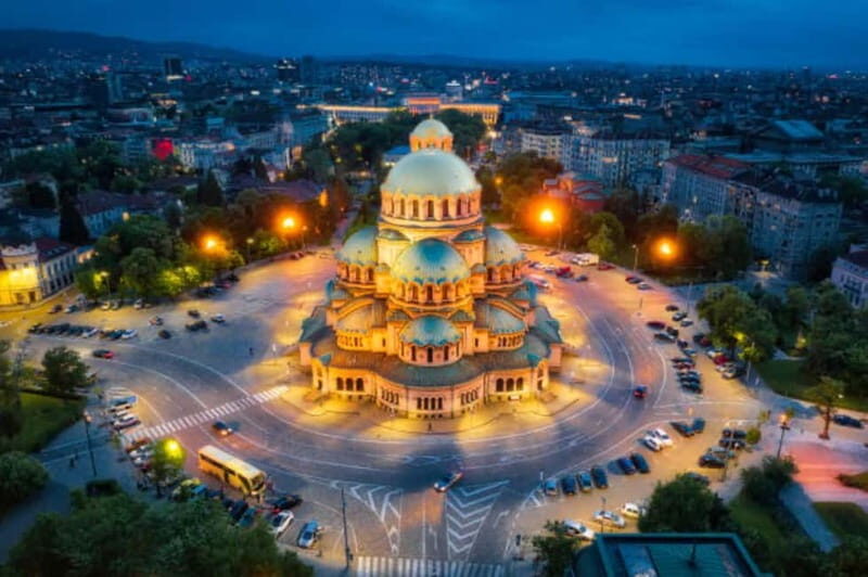 Sofia Walking Tour: Discover the Rich History and Beauty - Starting Point: The Saint Sofia Statue and First Impressions