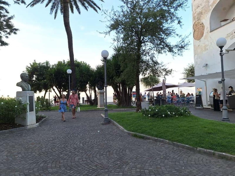 Sorrento: Dynamic Food and Wine Tour with Local Guide - Key Points