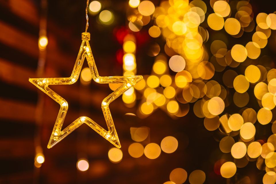 Sorrento Festive Lights: A Christmas Walking Tour - Cathedrals Seasonal Adornments