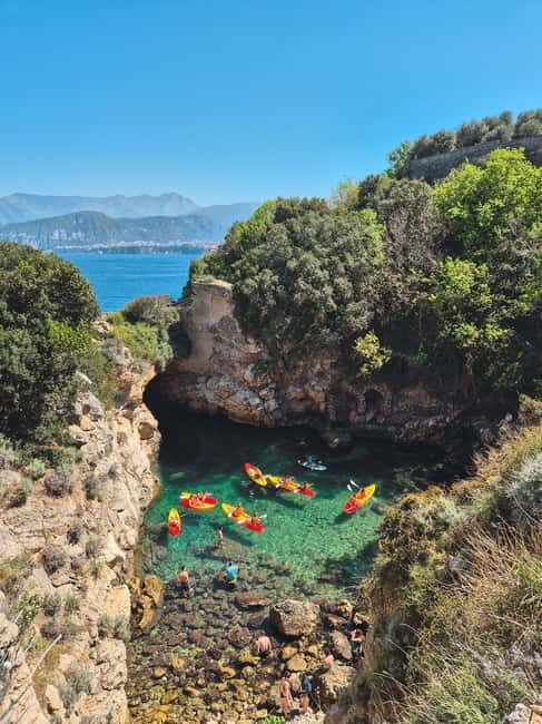 Sorrento: kayak small group tour to Bagni Regina Giovanna - What to expect on the day