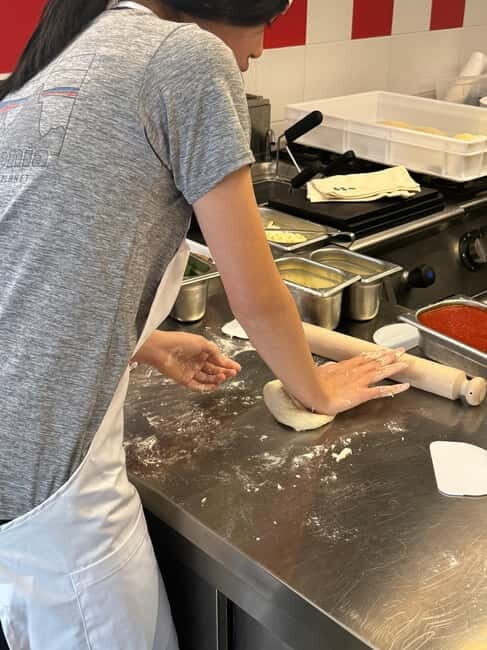 Sorrento: Neapolitan Pizza Making Class Lunch or Dinner - What to Expect from the Pizza-Making Experience