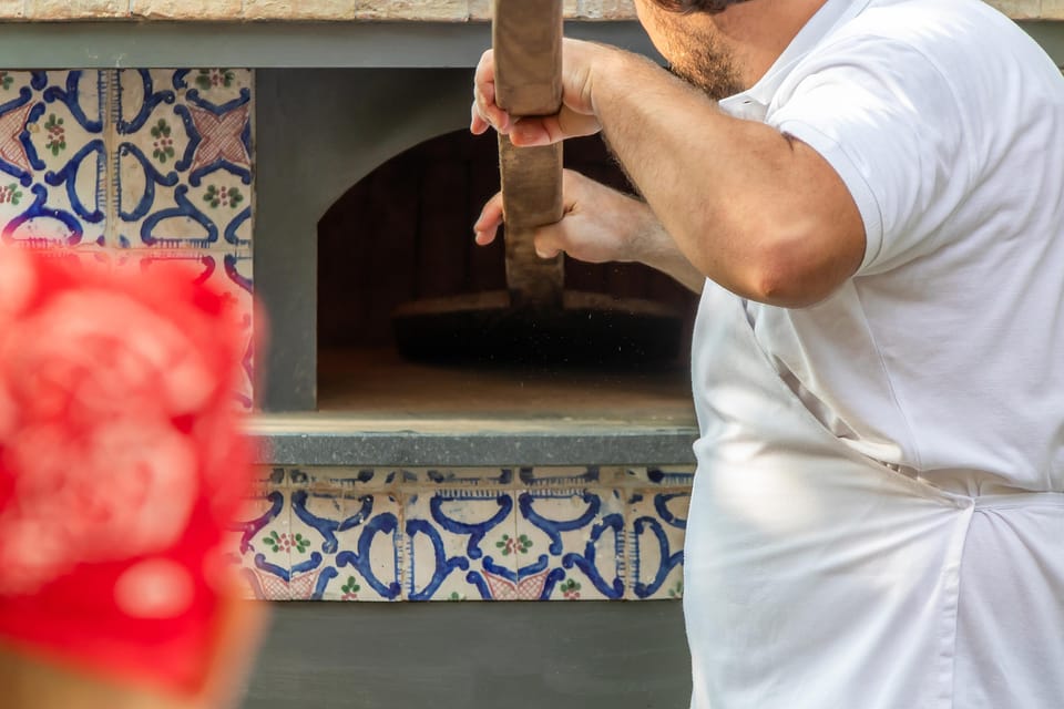 SORRENTO: Pizza School Mastering Neapolitan Delights - Meeting Point and Transportation