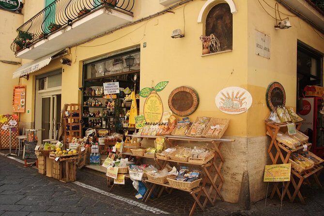 Sorrento, Pompei & Wine-Tasting: walk, visit & drink (8hour tour) - Who Is This Tour Best For?
