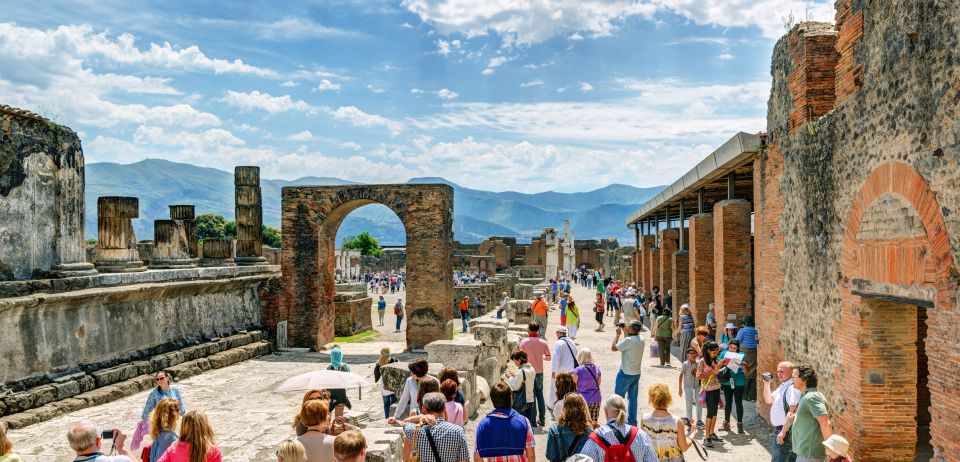 Sorrento: Pompeii Tour With Guide, Ticket & Lunch Included - Booking and Cancellation