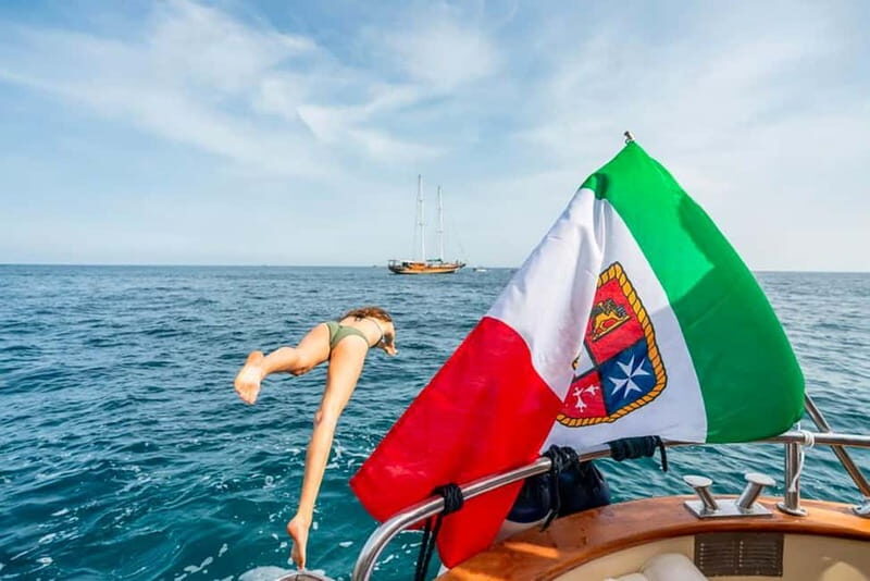 Sorrento: Positano & Amalfi Coast Small-Group Boat Tour - Discovering the Amalfi Coast by Boat: What to Expect