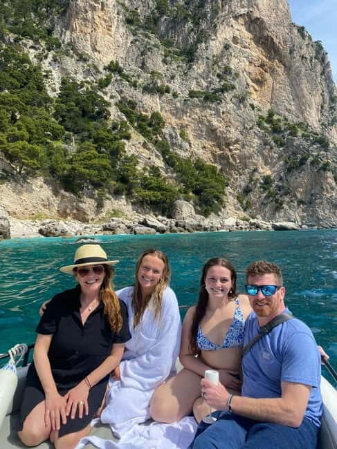 Sorrento: Private Boat Tour to Capri with skipper - FAQ