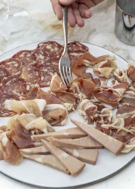 Sorrento: Tasting Local Top Wines with Typical Product - Who Will Love This Experience?