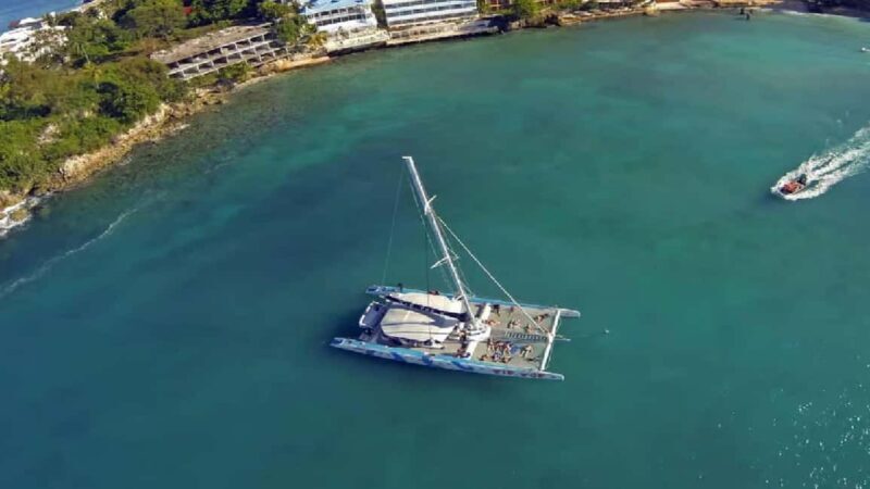 Sosúa: Catamaran Cruise with Snorkeling and Lunch - Snorkeling at Two Vibrant Spots