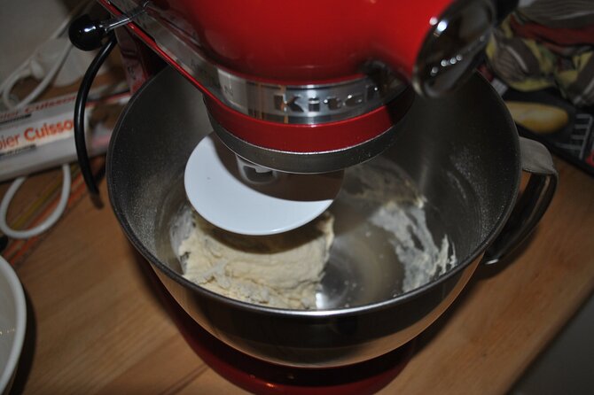 Sourdough Bread Workshop Course in Brittany - Included Amenities