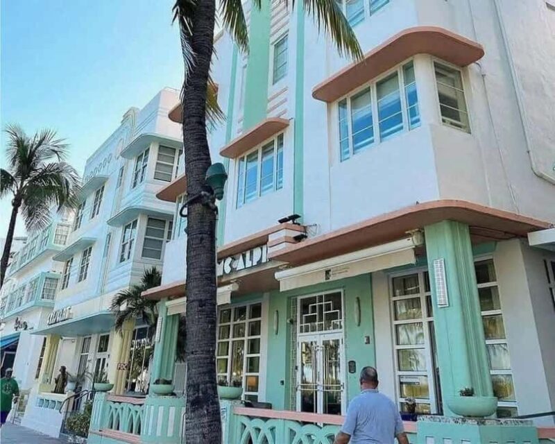 South Beach: French Guided Tour of the Art Deco District (2 hours) - FAQs