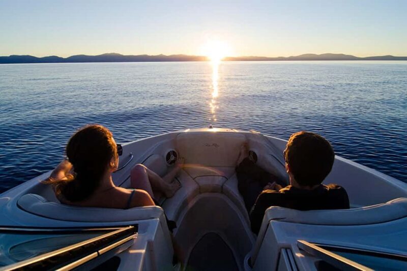 South Lake Tahoe: 23-foot Sea Ray Power Boat Rental - Key Points