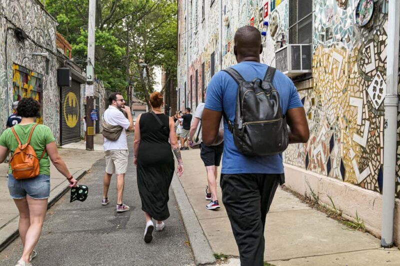 South Philadelphia: Its Always Sunny Walking Tour - Key Points