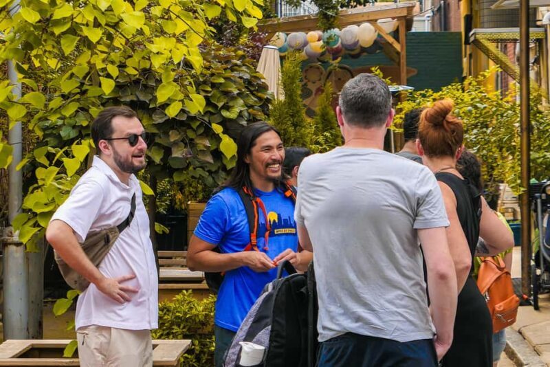 South Philadelphia: Its Always Sunny Walking Tour - Discovering South Philly with the "Always Sunny" Twist