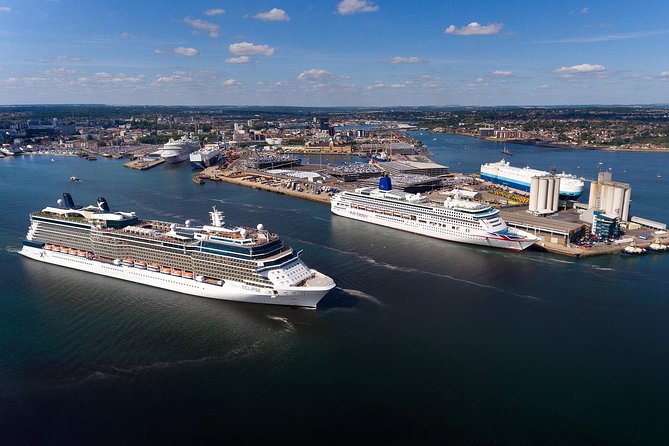 Southampton Cruise Terminals to Heathrow Airport Private Sedan Arrival Transfer - Traveler Luggage Policies