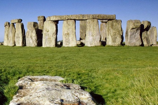 Southampton Excursion: Pre-Cruise Tour From London to Southampton via Stonehenge - Meeting and Pickup